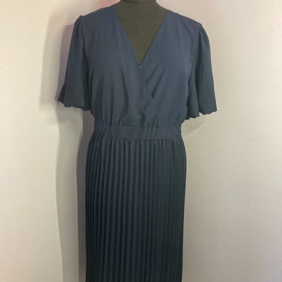 BTFBM Dress, NWT, Size XL - Picture 9 of 15